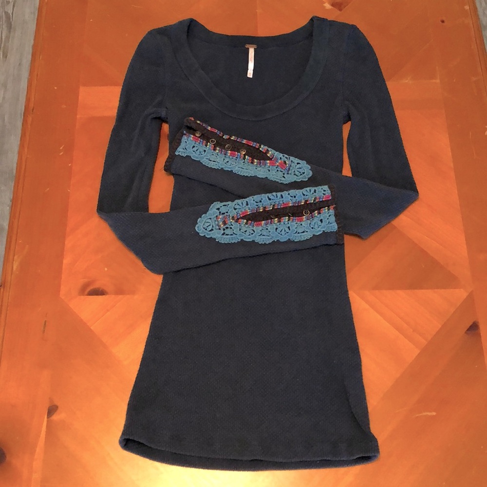 Classic Free People Meadow Fiesta Thermal in Navy